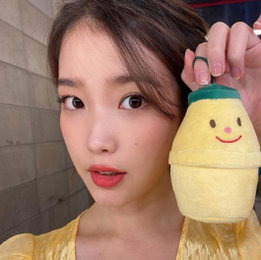 아이유, 인형보다 더 인형같은 깜찍 셀카 공개