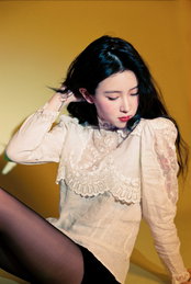 백예린, LP 1만5천장 판매...'레트로 인기'