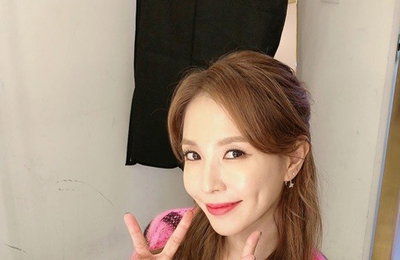 보아, 사랑스러운 보조개 미녀...'눈길'