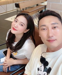 이승윤, 레드벨벳 예리와 투샷...'훈훈'