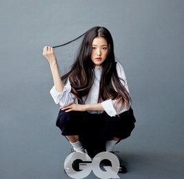 아이즈원 장원영, 17살의 완벽 비율+비주얼…'눈길'