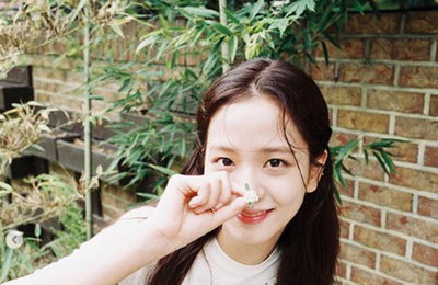 블랙핑크 지수, 청순한 매력 선보여...'귀여운 미소'