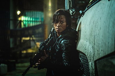 영화 "반도", 내달 15일 개봉…여름 극장가 출사표