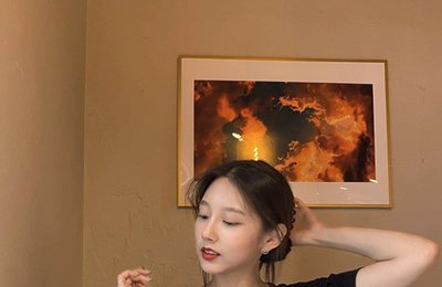 러블리즈 정예인, 모델같은 카페 일상