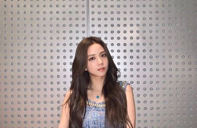 블랙핑크 지수, 청소한 미모 뽐내...
