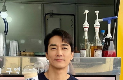 송승헌, 이병헌 커피차 선물에 '으쓱'..."행님! 감사!"