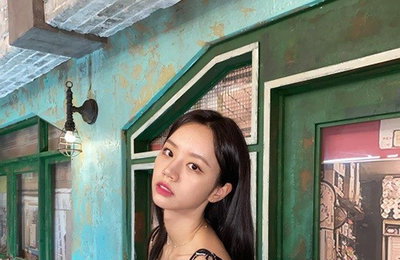 혜리, 꽃무늬 끈 원피스로 완성한 예쁨…'눈길'