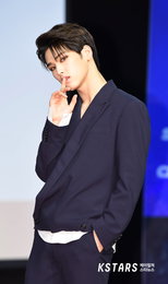 [포토] 원더나인의 이승환, 섹시한 눈빛과 여심을 사로잡을 손짓~!