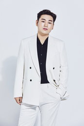 '미스터트롯' 강태관, 정통 트로트 선보인다 '13일 정식 데뷔 확정'