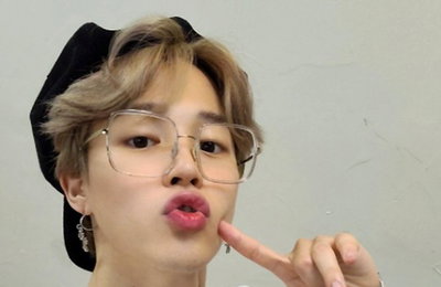 방탄소년단 지민, 아미 심쿵 유발…장난기 가득 셀카