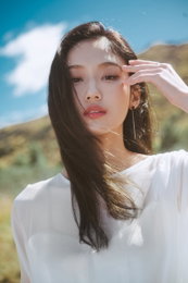 싱어송라이터 서리, 데뷔곡 ‘Running through the night’ 아이튠즈 알앤비·소울 차트 톱10 진입 ‘기염’