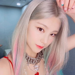 ITZY 예지, 더위 날리는 상큼 미모 자랑..'눈길'