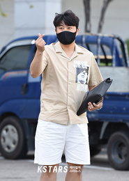 [포토] '트바로티' 김호중, 팬들을 향한 손하트