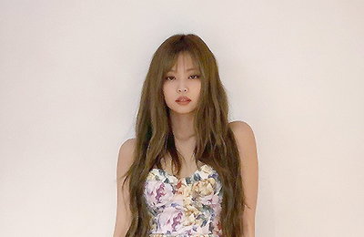 블랙핑크 제니, 고혹적 아우라 자랑...우월 비율