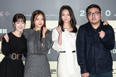 [포토] 영화 '삼진그룹 영어토익반' 극장에서 만나요~