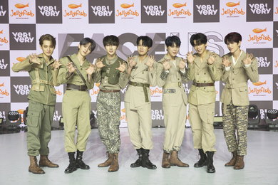 [포토] "퍼포먼스 끝판왕" 몸 불사른 베리베리, 스스로를 뛰어넘는 'G.B.T.B.'