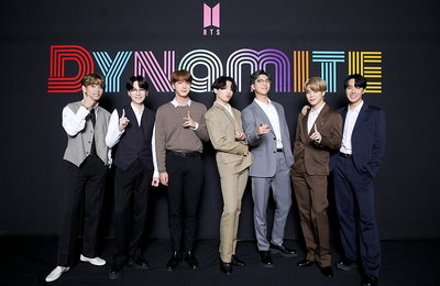 방탄소년단(BTS), 빌보드뮤직어워즈 '톱소셜 아티스트' 4년 연속 수상 "연결의 증거"