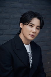 가수 김준수(XIA), 네이버웹툰 인기작 ‘바른연애 길잡이’ 첫 컬래버 주자 낙점