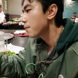 이시언, 6kg 빼고 베일듯한 턱선 자랑...