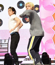 [K포토] 가수 박지훈, 힙하게 즐겨봐요~