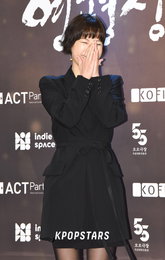 [K포토] '윰블리' 정유미 "영평상 여우주연상 수상에 까르르 까르르"