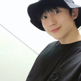 ‘설강화’ 정해인, 집에서도 빛나는 외모 자랑