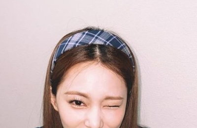 트와이스 쯔위, 팬들 향한 러블리 윙크...'눈길'