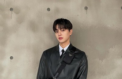 송강, 비주얼이 명품…완벽 피지컬 자랑