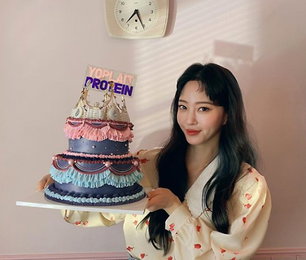 한예슬, 과즙미 넘치는 메이크업 완벽 소화...