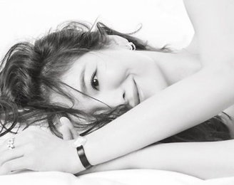 송혜교, 눈길 끄는 화보 B컷 공개