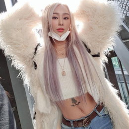 씨스타 효린, 배꼽티 입은 날씬 몸매 자랑