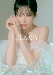 '솔로 컴백' 조유리 'GLASSY' 비주얼 포토..동화 속 주인공 '몽환美'