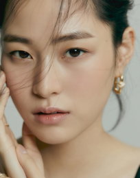 배우 이수경, 넷플릭스 영화 <야차>- tvN 새 드라마 <아다마스> 올해도 영화-드라마 오가는 종횡무진 활약! ‘연기 괴물’이 보여줄 저력, 기대 ↑