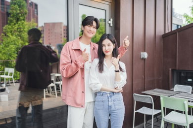 KBS 새 드라마 <커튼콜: 나무는 서서 죽는다> 서현X나인우 특별 출연! 정반대 운명을 가진 ‘징크스의 연인’ 커플의 깜짝 등장!
