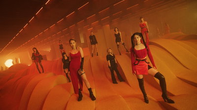 '26일 컴백' 트와이스, SF영화 주인공 변신 트레일러 공개