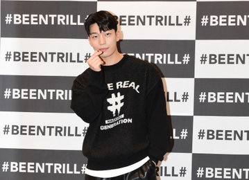 [포토] 배우 위하준 '심쿵 하트'