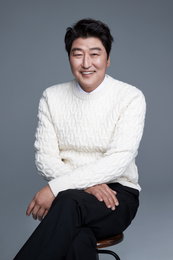 영화 배우 송강호, 첫 드라마 시리즈 진출한다! 신연식 감독과 손잡은 ‘삼식이 삼촌’ 출연 확정