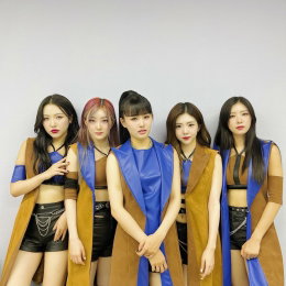 "국가애도기간" 크랙시, 컴백 잠정 연기…이태원 참사 애도