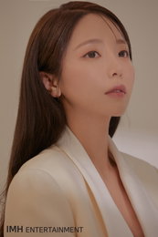 ‘컴백’ 홍진영, 선공개곡 발표 연기