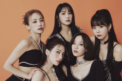 카라 ‘MOVE AGAIN’ 단체 티저 이미지 공개…컴백 기대감 최고조
