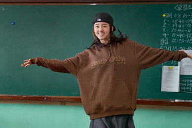 배우 박세완, 영화 <빅토리> 폼생폼사 K-장녀 미나 캐릭터 스틸 공개
