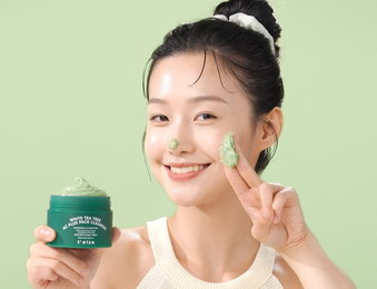 멀티 효능 ‘팩 클렌저’가 대세, 팩과 클렌징을 한 번에 “말끔 세정은 기본 수분 공급과 트러블 케어까지”