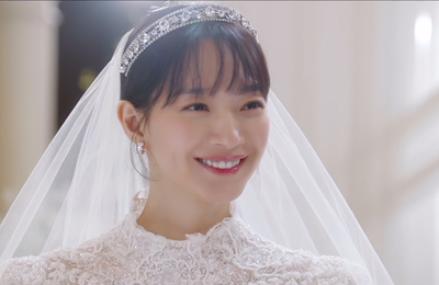 ‘손해 보기 싫어서’ 로코 여신,신민아 메이크업 화제