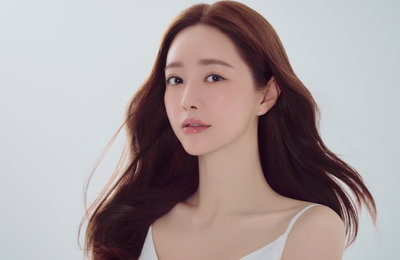홍수아, '청순+우아美' 담긴 NEW 프로필 이미지 공개