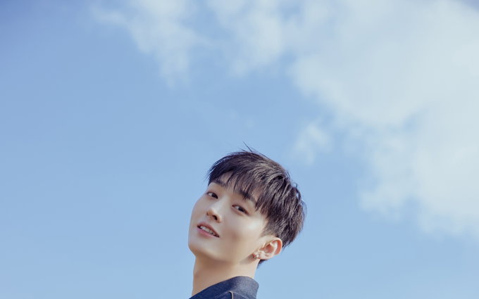 워너원 출신 윤지성, 빌리언스와 전속계약 체결