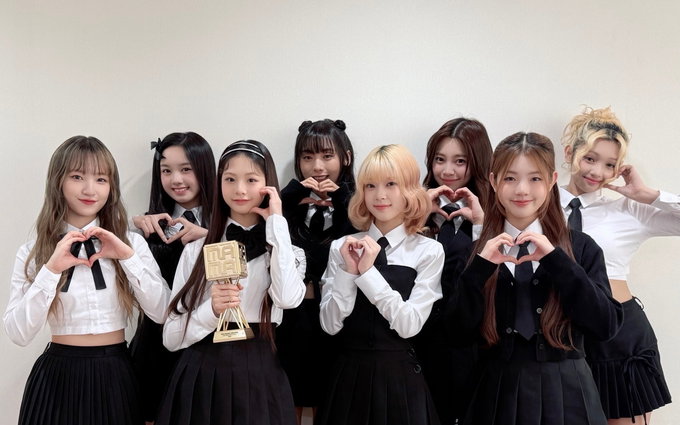 유니스, '2024 마마 어워즈' 팬스 초이스 수상