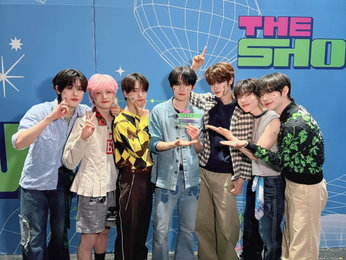 클로즈 유어 아이즈, 데뷔 6일 만에 '더쇼' 1위 쾌거+초동 판매량 31만장...'2025년 최고의 루키' 인증