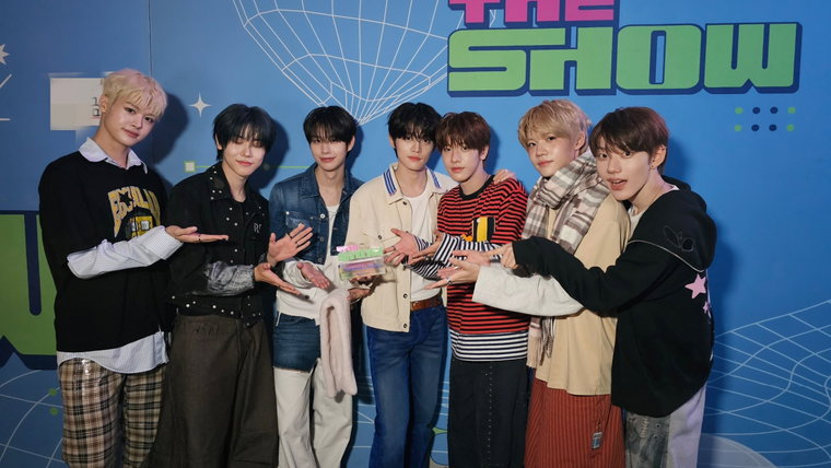 클로즈유어아이즈