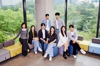 넷플릭스 시리즈 <지금 우리 학교는> 시즌2 캐스팅 확정, K-좀비 서바이벌 귀환에 쏟아지는 기대