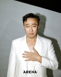 [화보] “배우는 연주자 같은 존재” 이성민이 밝힌 배우로서의 철학과 성찰